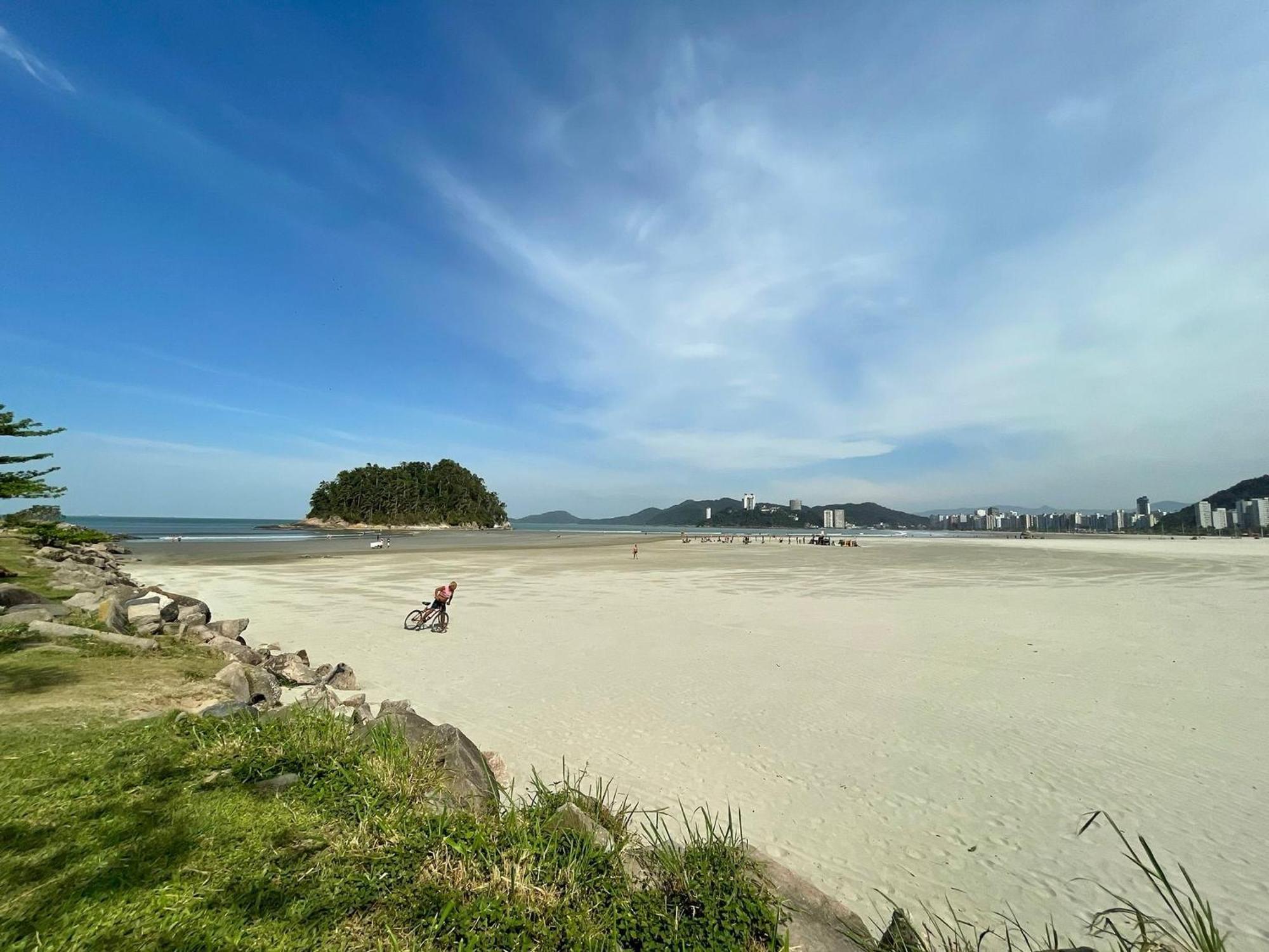 Ap Pe Na Areia Vista Parcial Mar Apartment Santos  Bagian luar foto